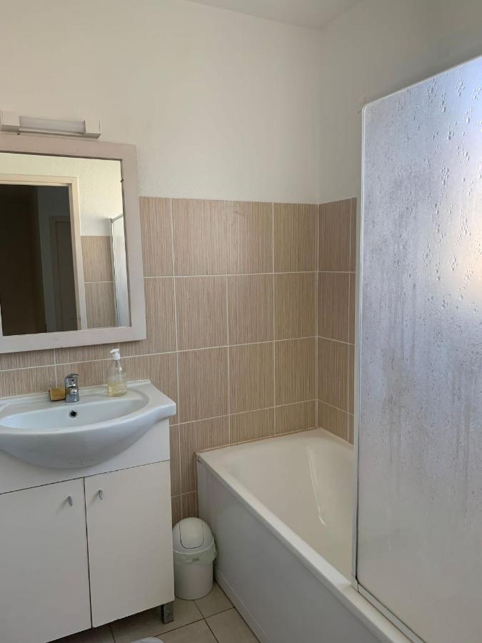 Avec Terrasse Et Vue Piscine, Proche Vakantiehuis *